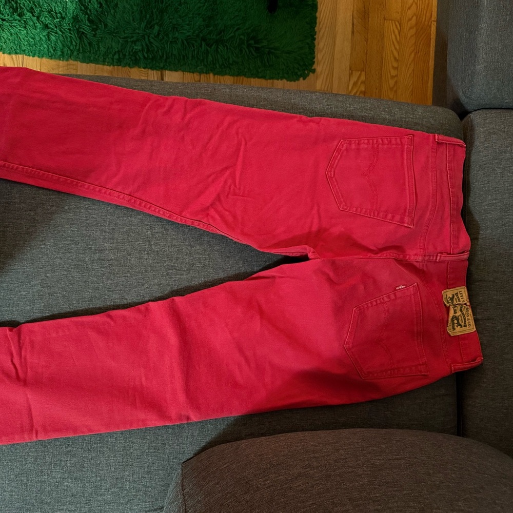 Levi’s 511 (Red)